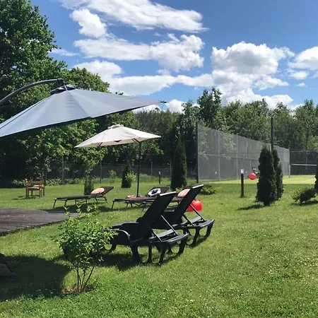 Garden Vendégház *