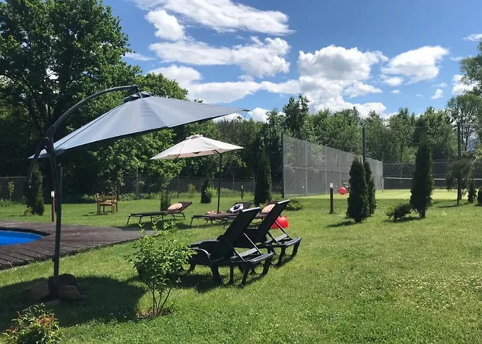 Garden Къща за гости *