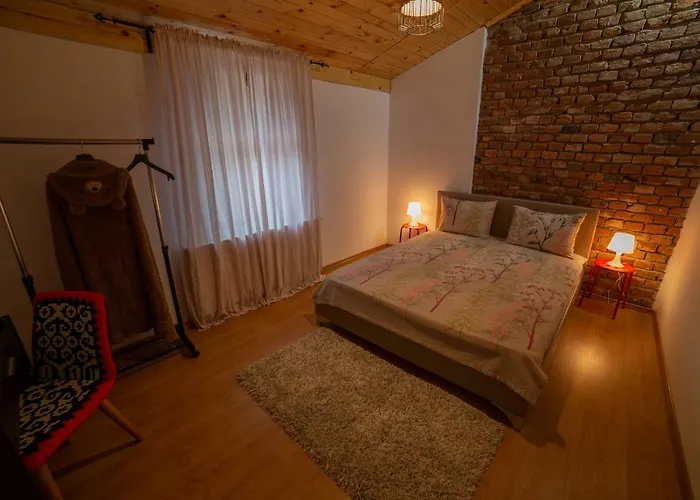 Garden Къща за гости