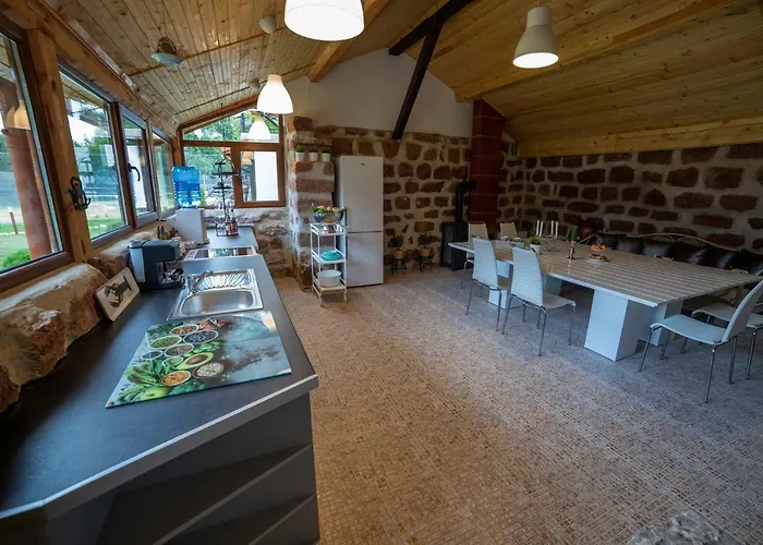 Garden Къща за гости *